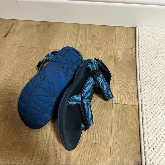 Teva Original Universal Sandals Blue Wave Pattern Women’s Size 8 Men’s Size 6 - Picture 8 of 8